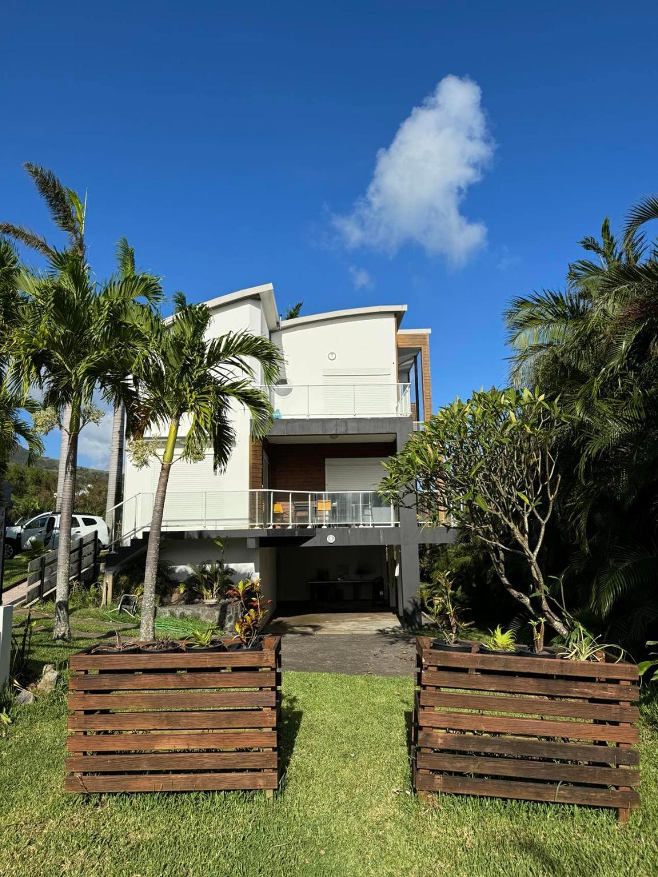 Grande Villa Au Calme - Vue Exceptionnelle - Climatisation - Piscine Sel Chauffee - Jardin Tropical Vincendo Екстериор снимка
