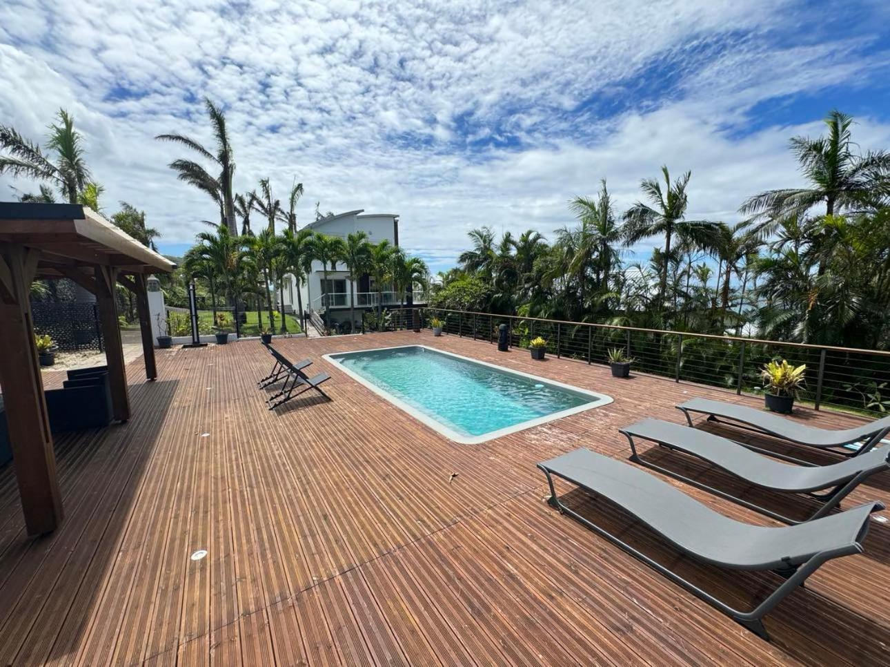 Grande Villa Au Calme - Vue Exceptionnelle - Climatisation - Piscine Sel Chauffee - Jardin Tropical Vincendo Екстериор снимка